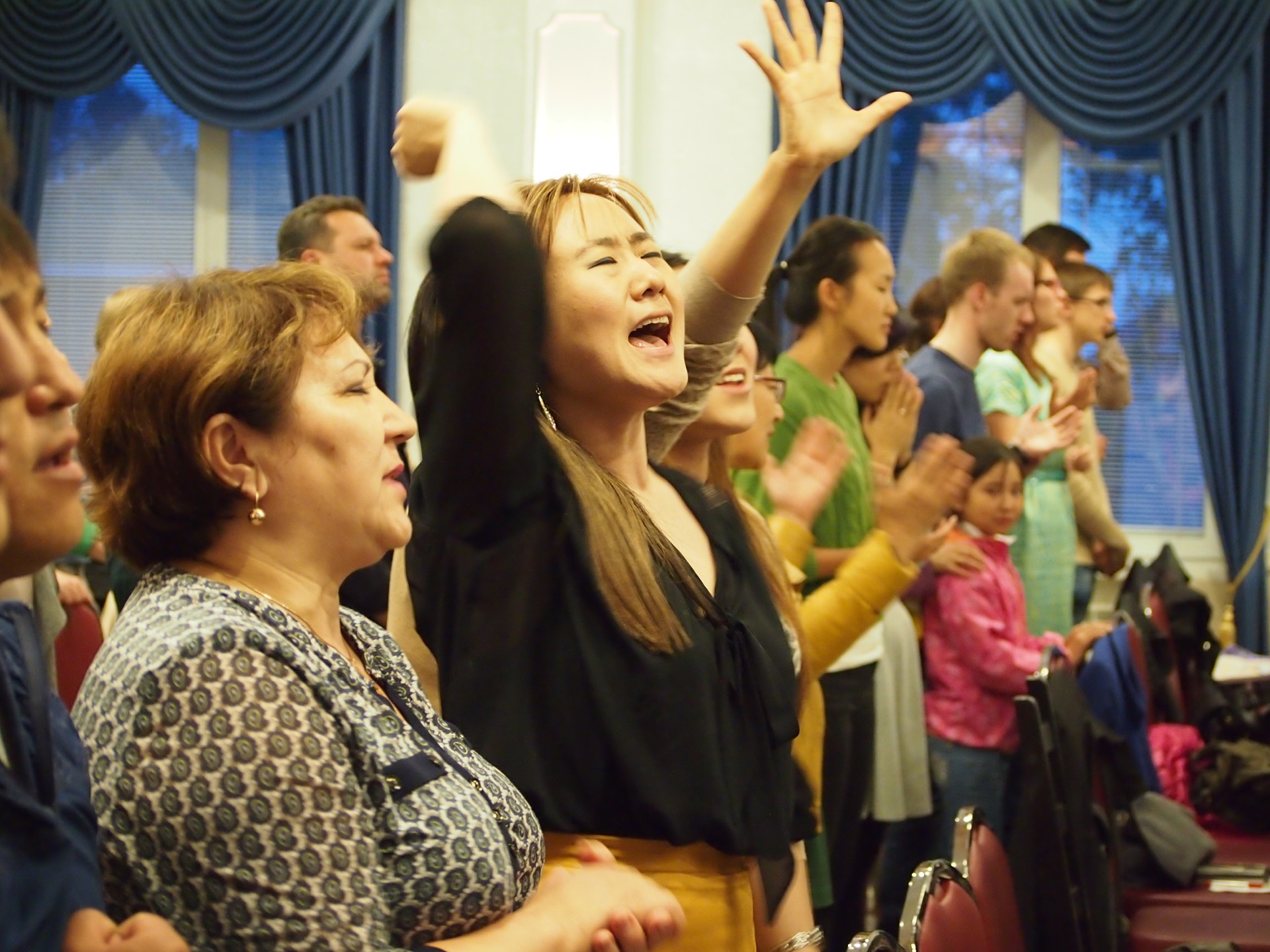 OLYMPUS DIGITAL CAMERA